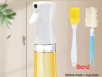 Optimisez votre cuisine avec ce pulvérisateur d’huile alimentaire (220 à 500 ml) avec brosse intégrée. Vaporisateur idéal pour friteuse à air, BBQ, grill, cuisson saine. Léger, anti-fuite, durable.