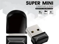 Découvrez la mini clé USB haute vitesse KRY, de 8 Go à 128 Go. Interface USB 2.0, transfert stable et rapide, design compact. Idéale pour le travail, l'école et les cadeaux