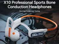 Profitez de vos musiques préférées sous l’eau avec le casque X10 Sophia : conduction osseuse, IPX8, 32 Go intégrés, affichage numérique et son immersif.