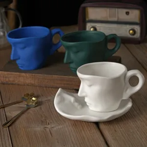 Tasse et Soucoupe en Céramique Design Visage Abstrait – Avec Cuillère Assortie (260ml)