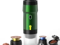 Profitez d’un expresso où que vous soyez avec la machine à café électrique portable 3-en-1 KF-JN-01. Compatible capsules & café moulu, chauffage intelligent, chargement USB et voiture. Idéale pour les voyages, le bureau ou la maison.