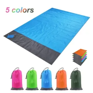Profitez de vos sorties avec cette couverture de plage pliable étanche en polymère Dacron, ultra légère et résistante. Idéale pour pique-niques, voyages, camping et activités extérieures. Taille 140x200 ou 200x210 cm.