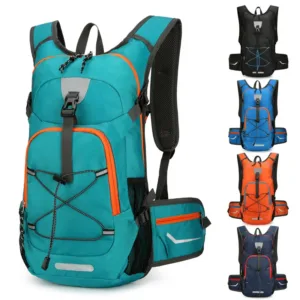 Restez hydraté lors de vos aventures avec le sac à dos SCIONE. Léger, résistant et équipé de bandes réfléchissantes, il est idéal pour la randonnée, le cyclisme, le camping et plus encore.