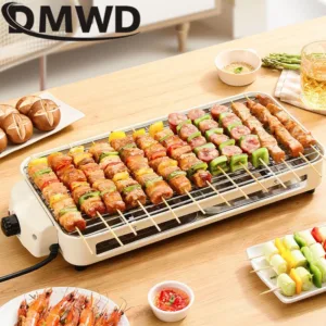 Barbecue électrique sans fumée DMWD 220V – Gril rotatif Teppanyaki 1500W avec plaque antiadhésive, brochettes, rôtissoire et collecteur d’huile amovible Liv. gratuit – Image 4