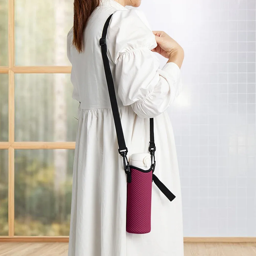 Porte-Bouteille Isolé avec Sangle Réglable – Compatible Owala 24oz – Antidérapant, Étanche et Exclusif 4 Porte-Bouteille Isolé avec Sangle Réglable – Compatible Owala 24oz – Antidérapant, Étanche et Exclusif – Image 4