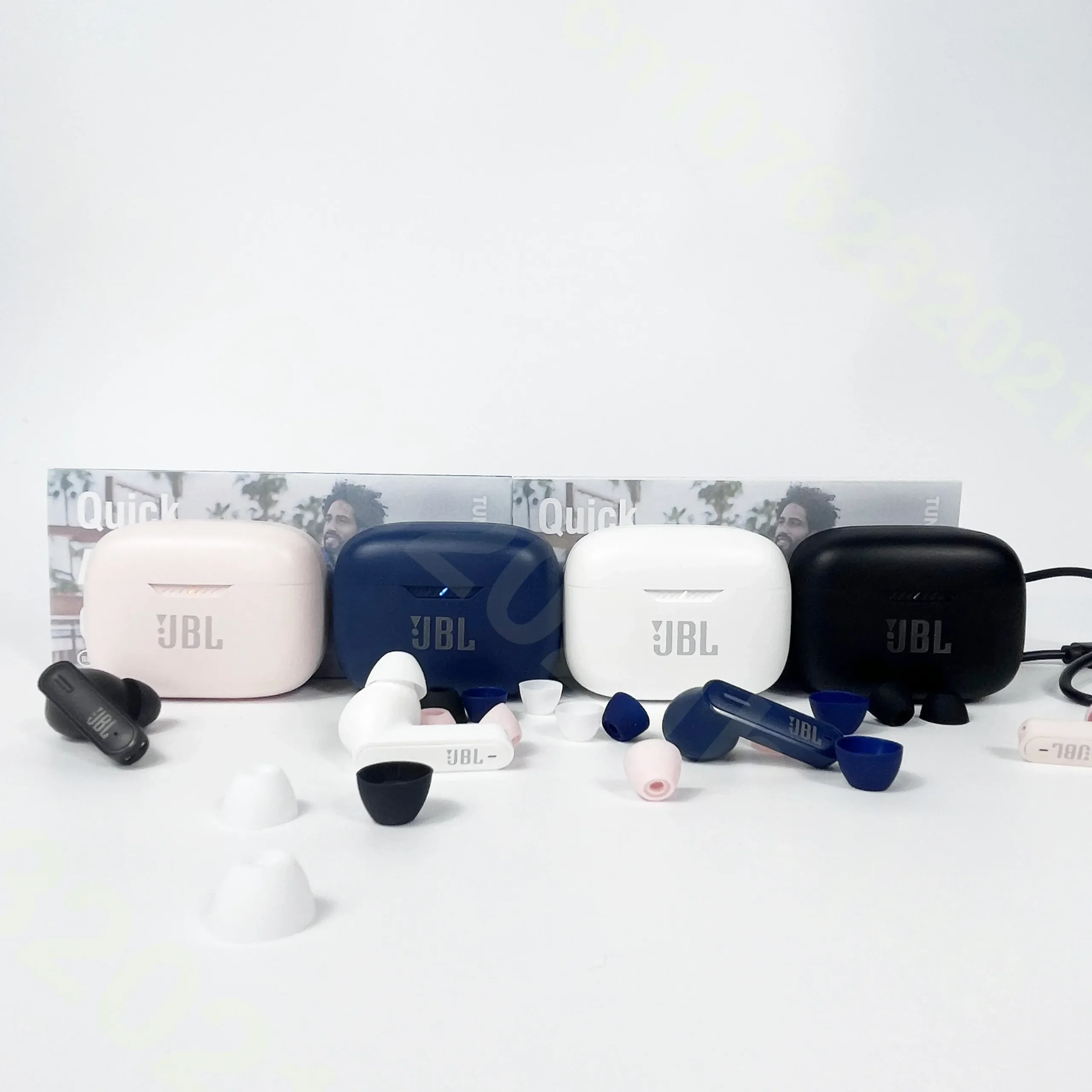 Écouteurs JBL Tune 230NC TWS JBL Pure Bass Étanches IPX4 Env. gratuit 2 Écouteurs JBL Tune 230NC TWS JBL Pure Bass Étanches IPX4 Env. gratuit – Image 2