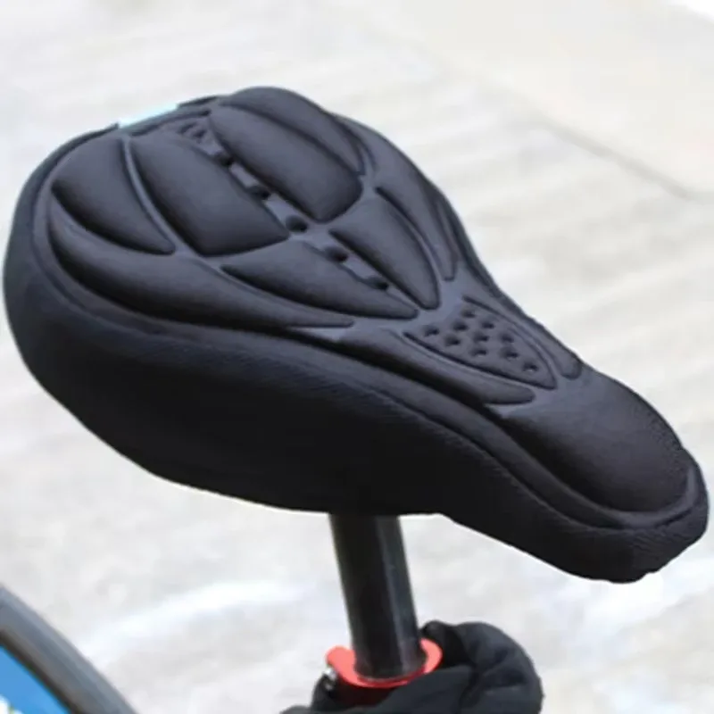 Housse de Selle Vélo 3D Confort Coussin Mousse Ergonomique Souple Env. rapide 1 Profitez d’un confort optimal avec notre housse de selle vélo 3D. Mousse douce, design ergonomique, facile à installer. Disponible en 4 couleurs.