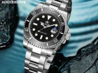 Découvrez la montre Homme ADDIESDIVE en acier inoxydable, mouvement quartz japonais Miyota, étanche 200M, résistante et élégante. Parfaite pour le sport, les loisirs et les affaires, avec design rétro et moderne.