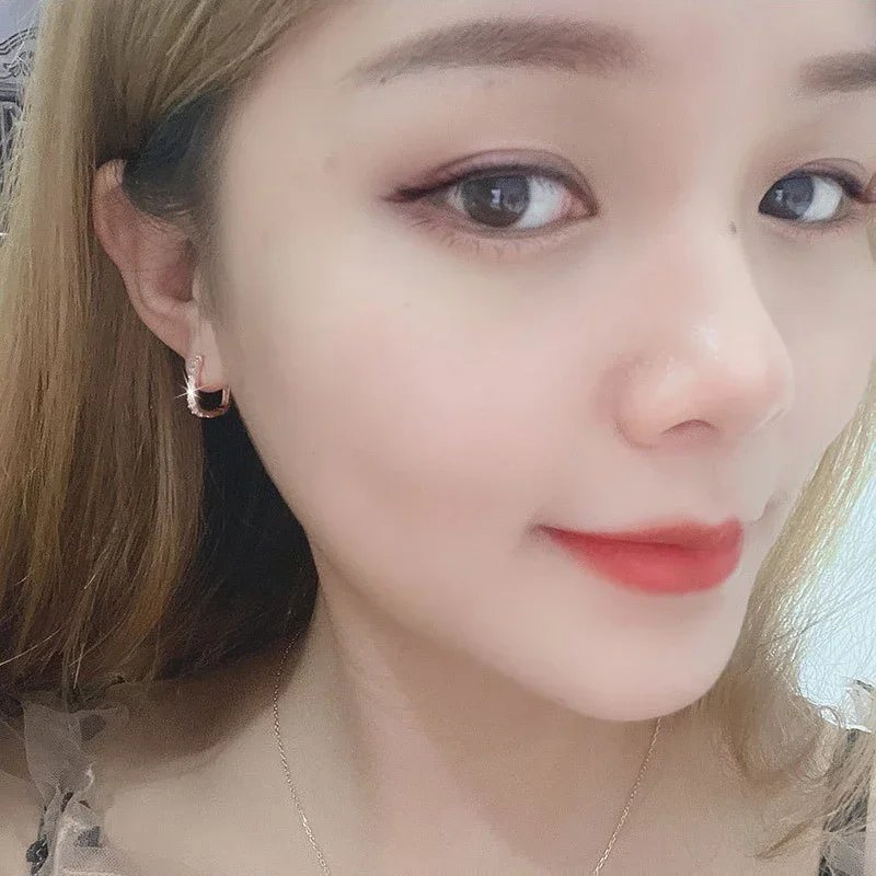 Boucles d'oreilles créoles circulaires en argent Liv. rapide 5 Boucles d'oreilles créoles circulaires en argent Liv. rapide – Image 5