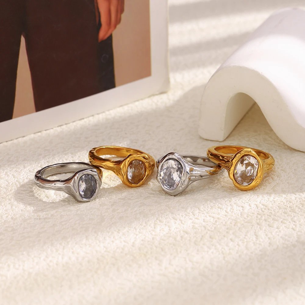 La.Muses – Bague ronde luxe brillante en zircon Plaqué Or 2 La.Muses – Bague ronde luxe brillante en zircon Plaqué Or – Image 2