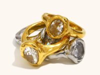 Bague La.Muses luxe pour femme en acier inoxydable 316L plaqué or 18 carats PVD, zircon brillant rond, imperméable et hypoallergénique. Bijou tendance idéal pour cadeau.