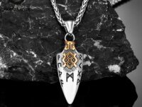 Collier Runes d’Odin pour homme en acier inoxydable avec pendentif flèche Valknut. Bijou viking symbolique, durable et ethnique, idéal pour style nordique et cadeau masculin.