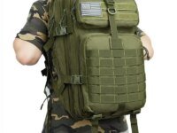 Sac à dos imperméable en nylon 1000D disponible en 30L et 50L. Idéal pour la randonnée, le trekking, le camping, la chasse et la pêche. Confort ergonomique, nombreux rangements et grande résistance.