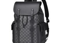Sac à dos homme LANGYUN en cuir PU imperméable. Grande capacité, compartiment ordinateur 15.6 pouces, poches intérieures, style classique professionnel. Idéal travail, études, déplacements. Catégorie Sacs Cargo Utilitaires.